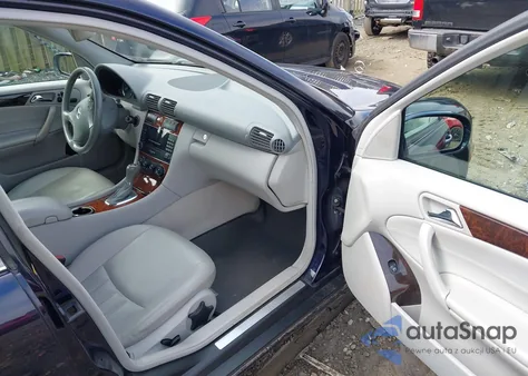 2006 Mercedes-Benz C 280 Luxury 4Matic from USA, damaged, VIN WDBRF92H56F775850